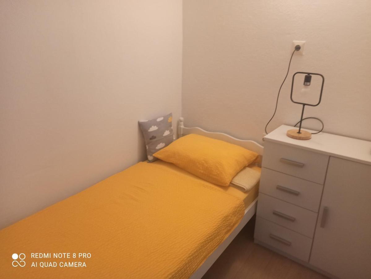 Апартаменти Sunce Apartman Bratkovice 1-8C Драче Екстер'єр фото